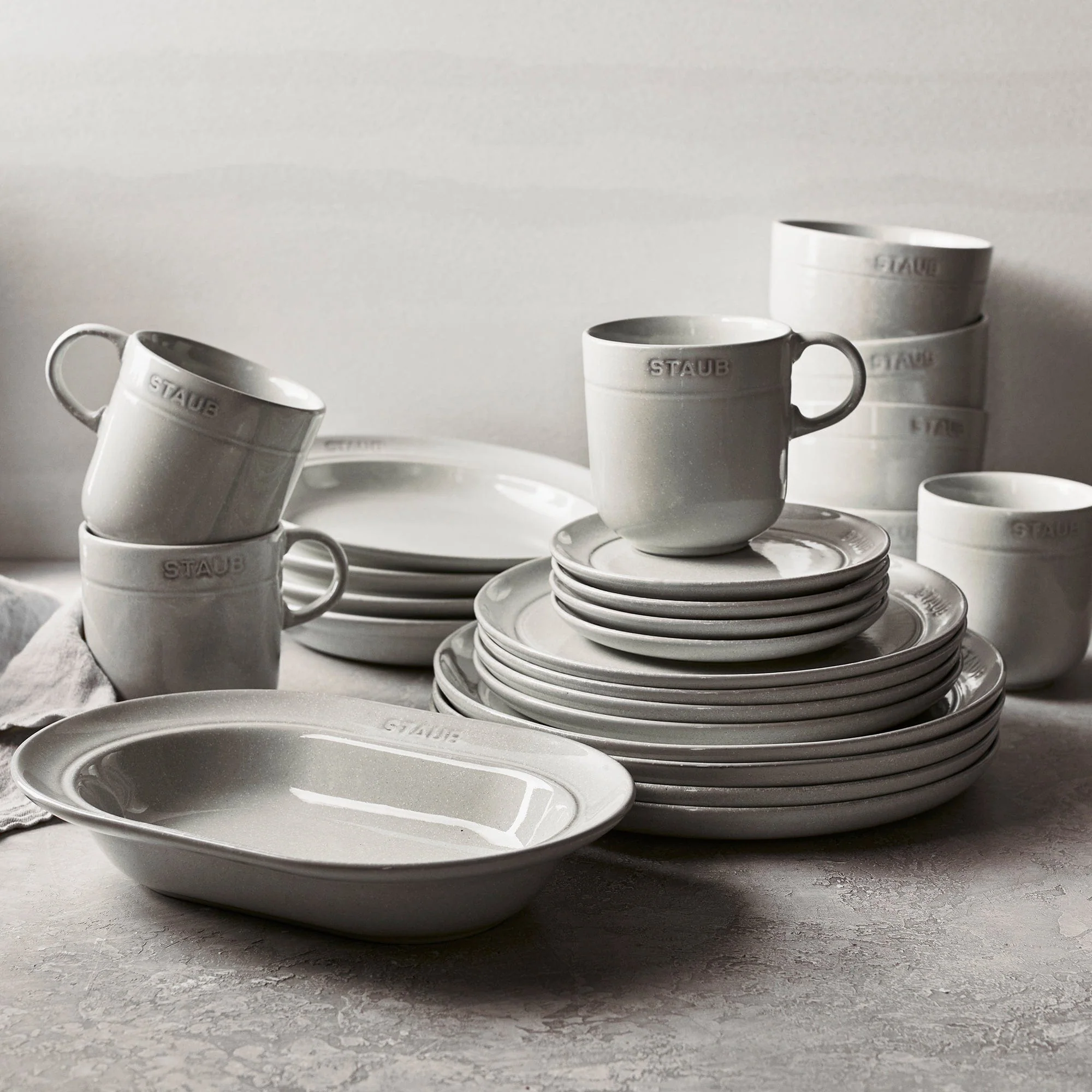 Staub Ceramic Dinnerware 4-pc 9.5-inch Soup/Pasta Bowl Set - White Truffle - Image 4