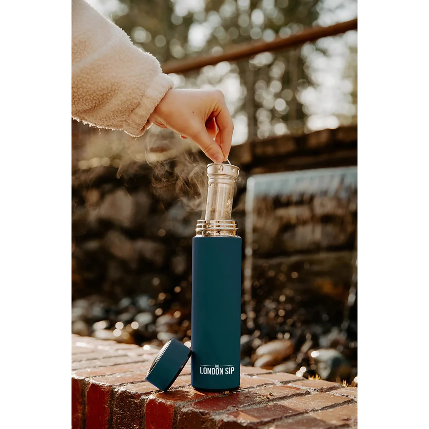 The London Sip Tea Infuser Bottle, 16 Oz., Midnight Teal - Image 2