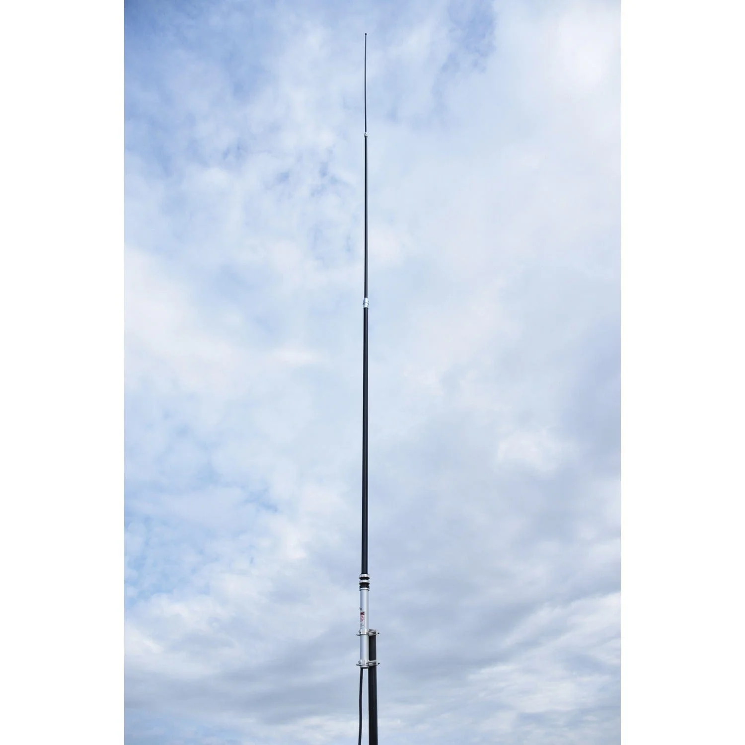 Tram 18-Foot Black CB Base Antenna with 26 MHz to 31 MHz 5.75 dBd Gain - Image 2