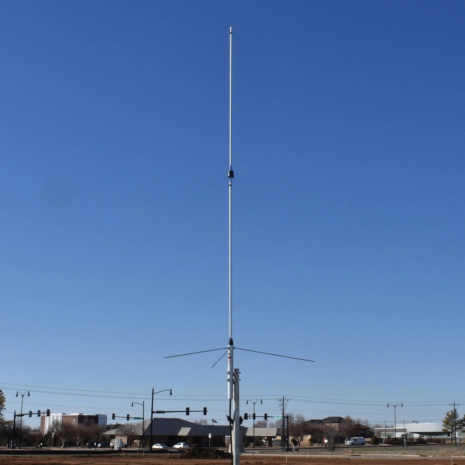 Tram 200-Watt 136 MHz to 174 MHz 6-dBd-Gain Aluminum Base Antenna with 50-Ohm UHF SO-239 Connector, 10 Feet - Image 3