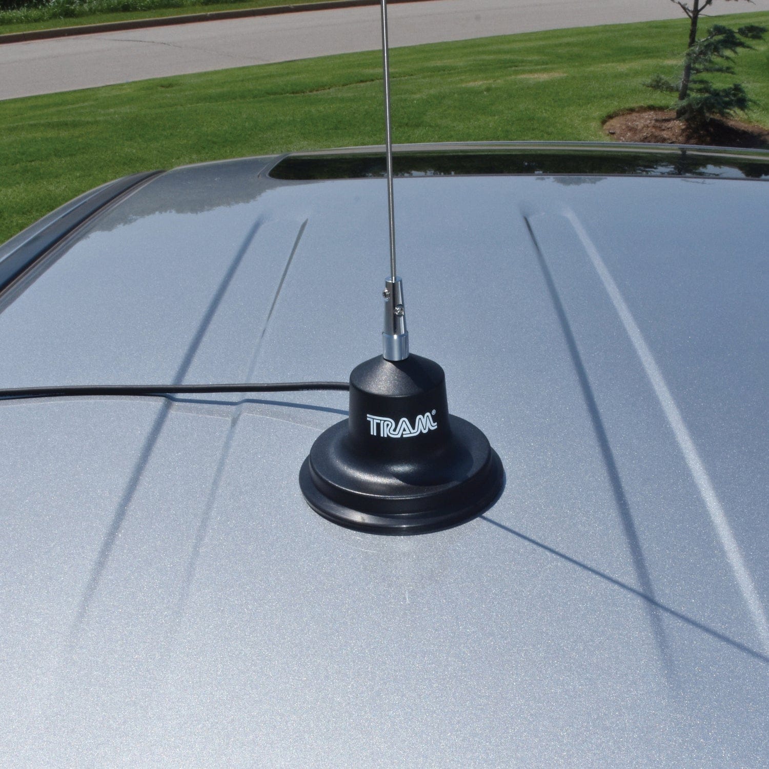 Tram 300-Watt 26 MHz to 30 MHz 1-Piece Magnet-and-Coil-Housing Trucker CB Antenna Kit - Image 2