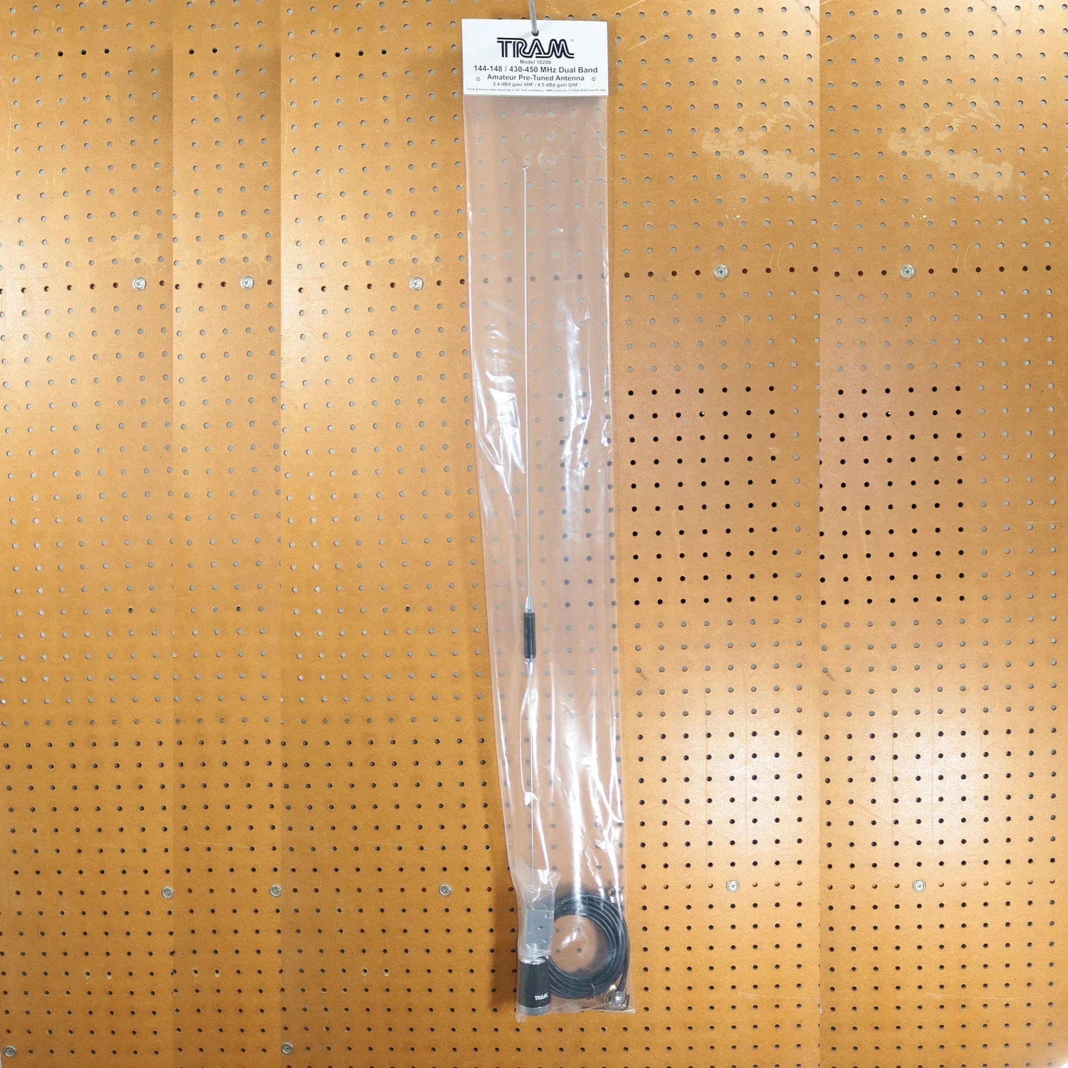 Tram Pre-Tuned 144MHz–148MHz VHF/430MHz–450MHz UHF Dual-Band Amateur Trunk or Hole Mount Antenna Kit with PL-259 Connector - Image 4