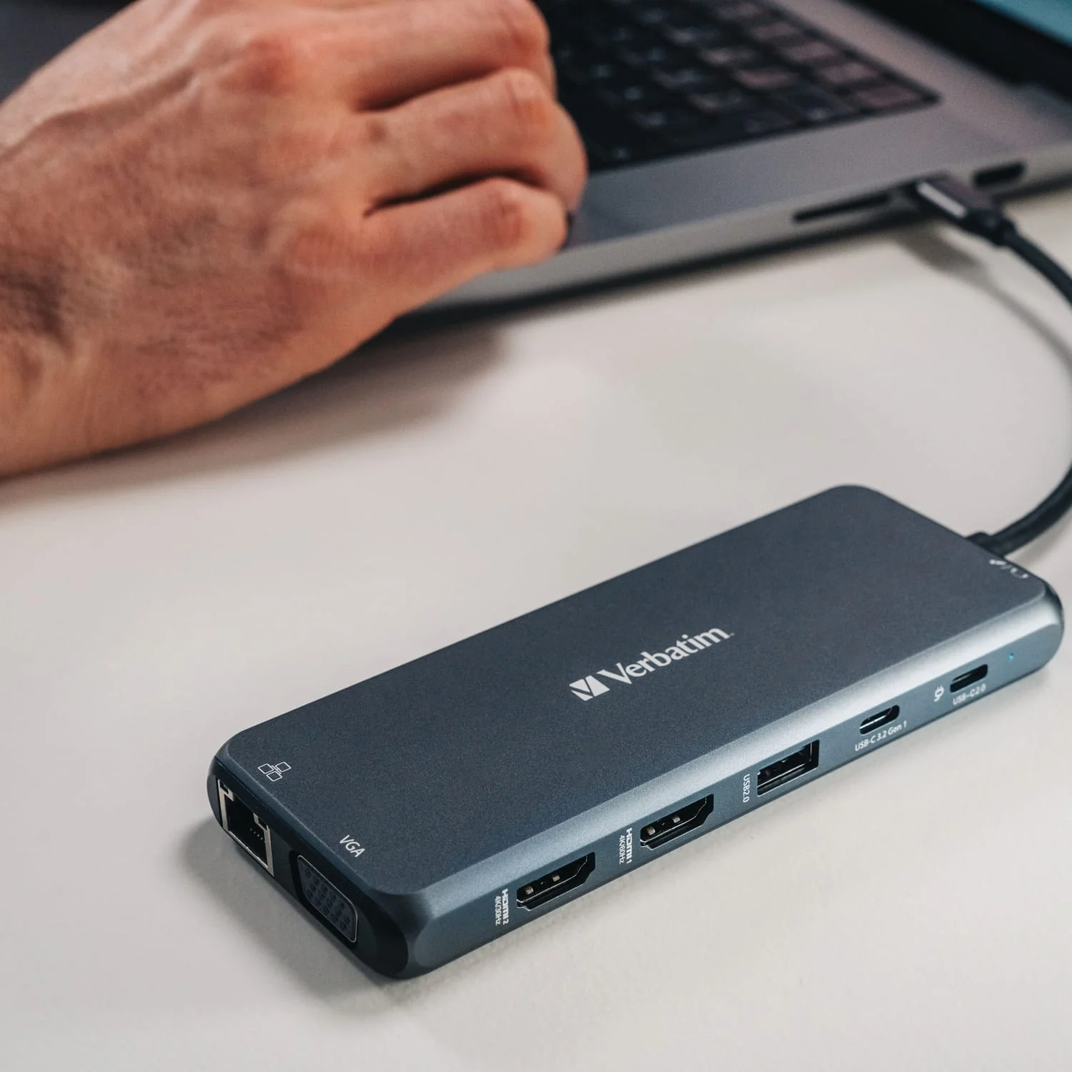 Verbatim USB-C Pro 14-Port Hub - Image 5