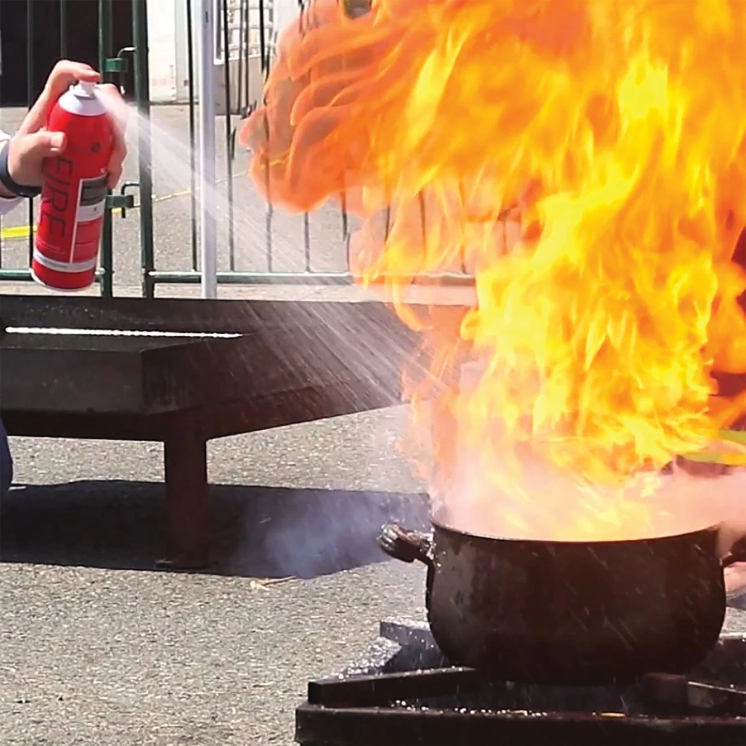 Zenova FX500 Fire Extinguishing Aerosol Spray - Image 2