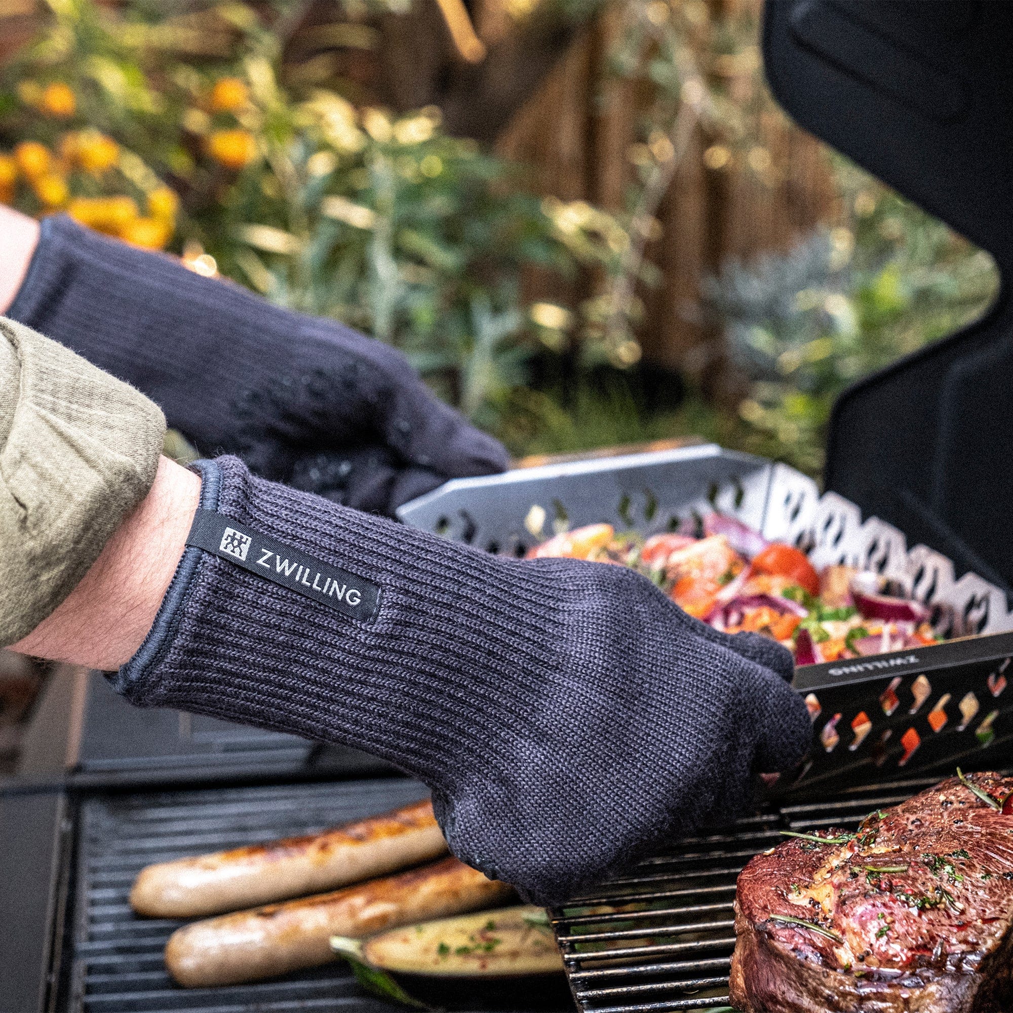 Zwilling BBQ+ Heat Resistant Protection Grill Gloves - Image 2