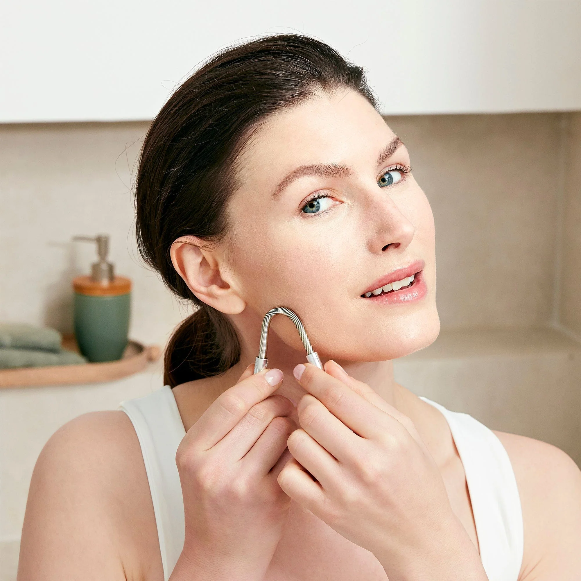 Zwilling Beauty Twinox Facial Hair Remover - Image 4