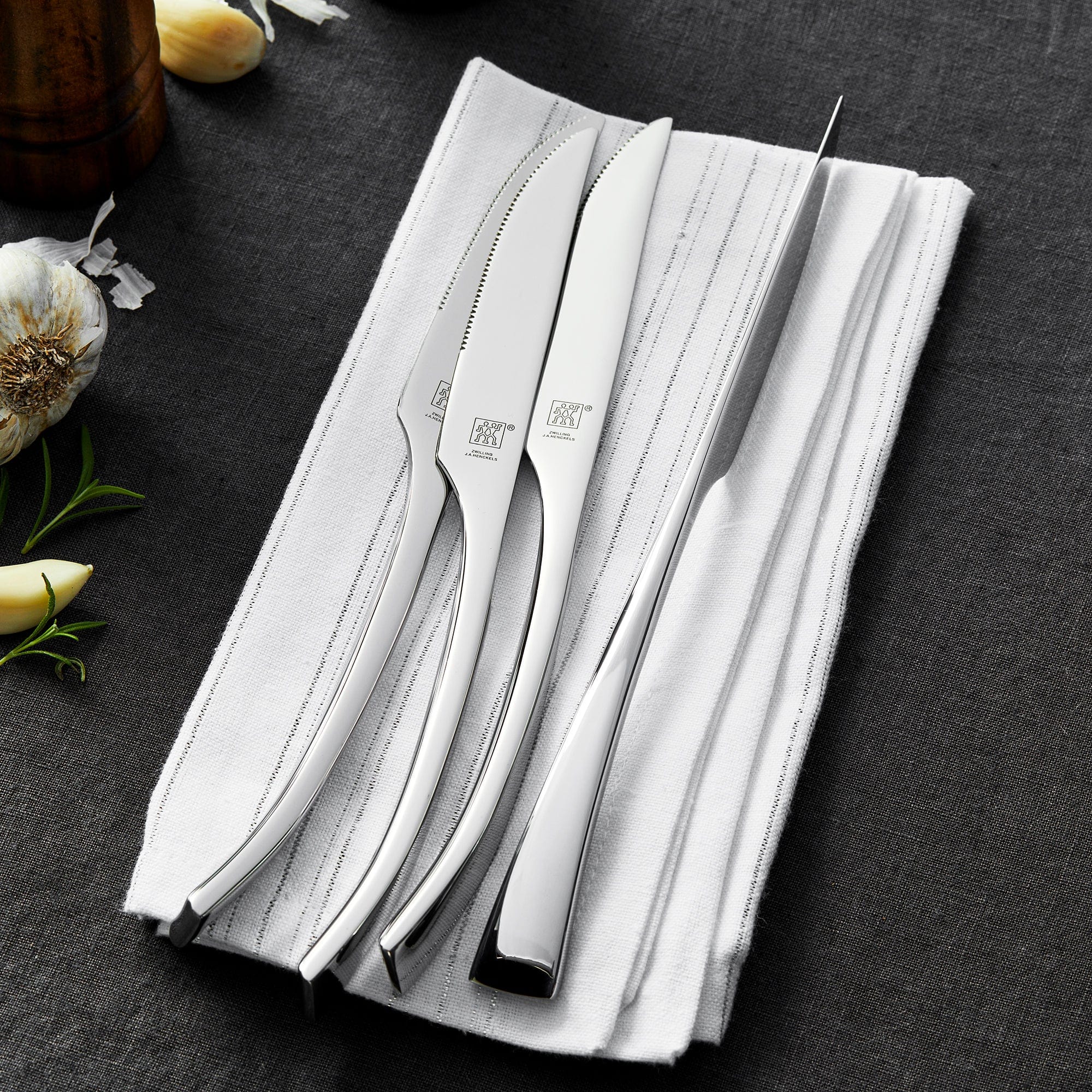 Zwilling Bellasera 4-pc 18/10 Stainless Steel Steak Knife Set - Image 3