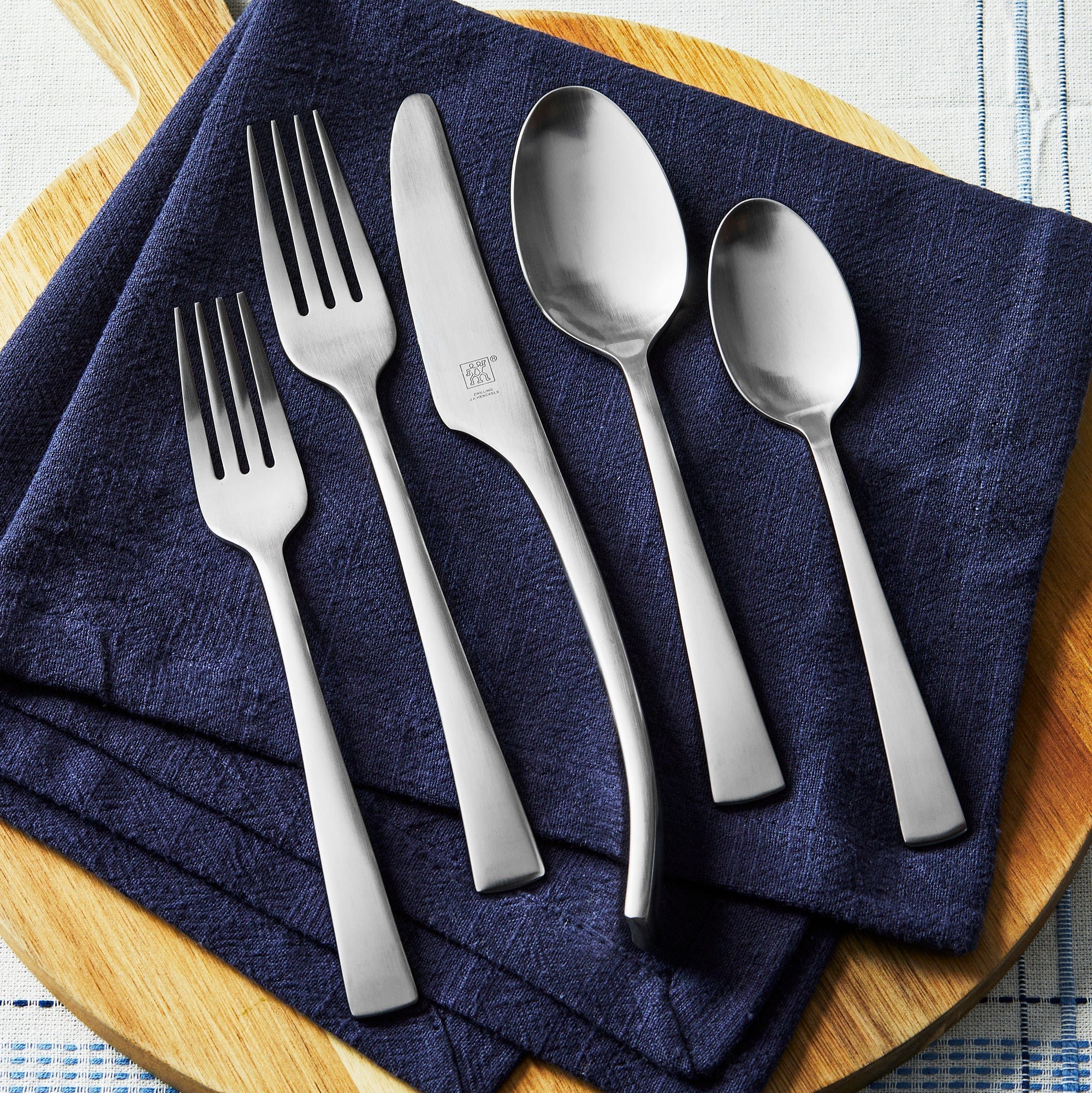 Zwilling Bellasera Satin 45-Piece Flatware Set - Image 2
