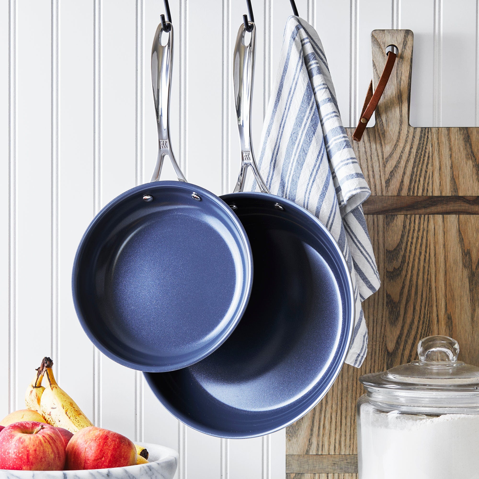 Zwilling Clad CFX 2-pc Stainless Steel Ceramic Nonstick 8-in & 10-in Fry Pan Set - Image 3