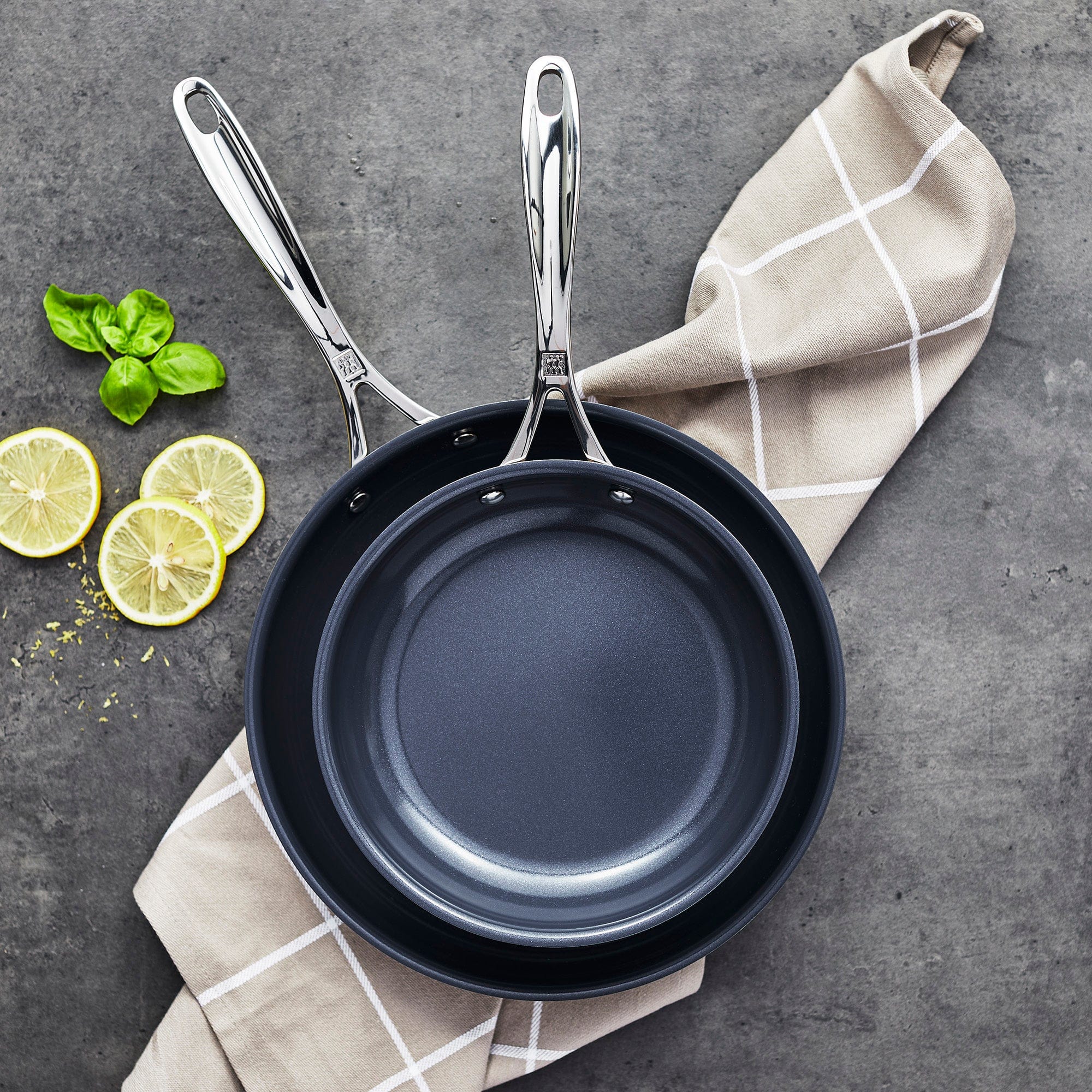 Zwilling Clad CFX 2-pc Stainless Steel Ceramic Nonstick 8-in & 10-in Fry Pan Set - Image 4