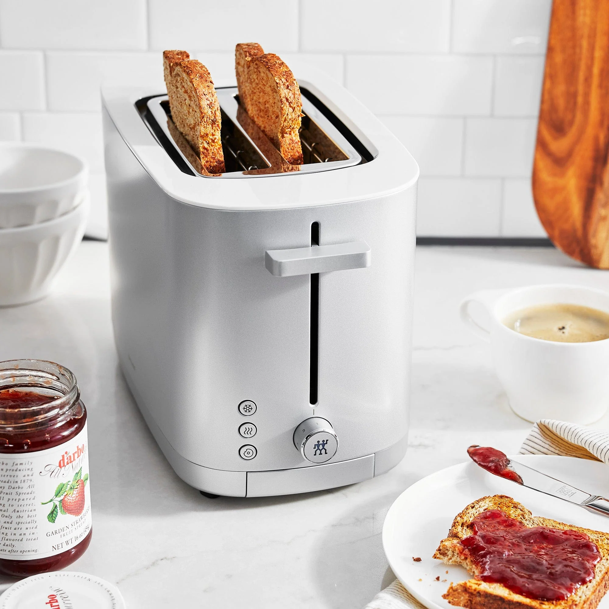 Zwilling Enfinigy, 2-Slice Toaster, Extra Wide 1.5" Slots for Bagels and Toast, Silver - Image 4