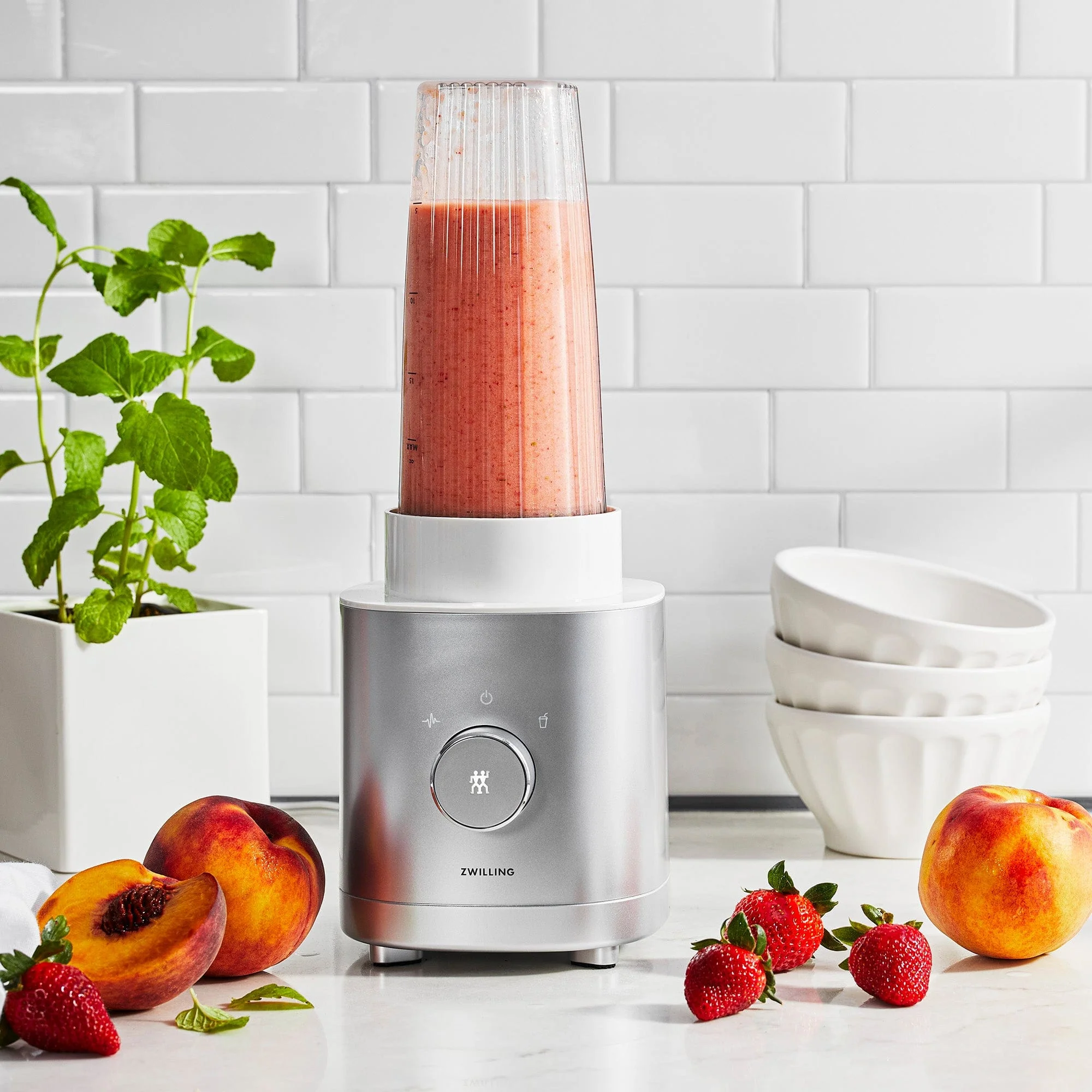 Zwilling Enfinigy 20-oz. Personal Blender, Smoothie Blender, Silver - Image 4