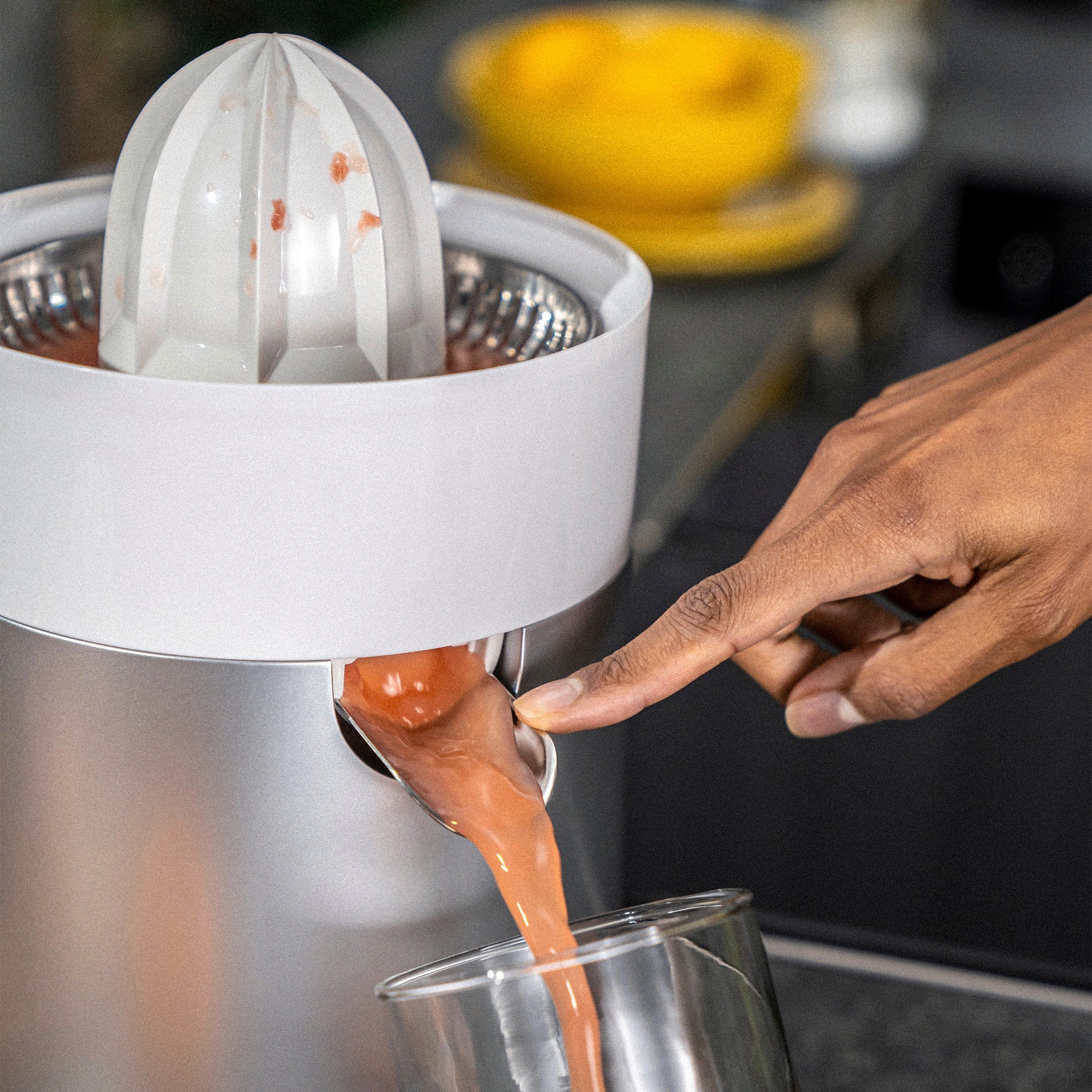 Zwilling Enfinigy Citrus Juicer, Silver - Image 4
