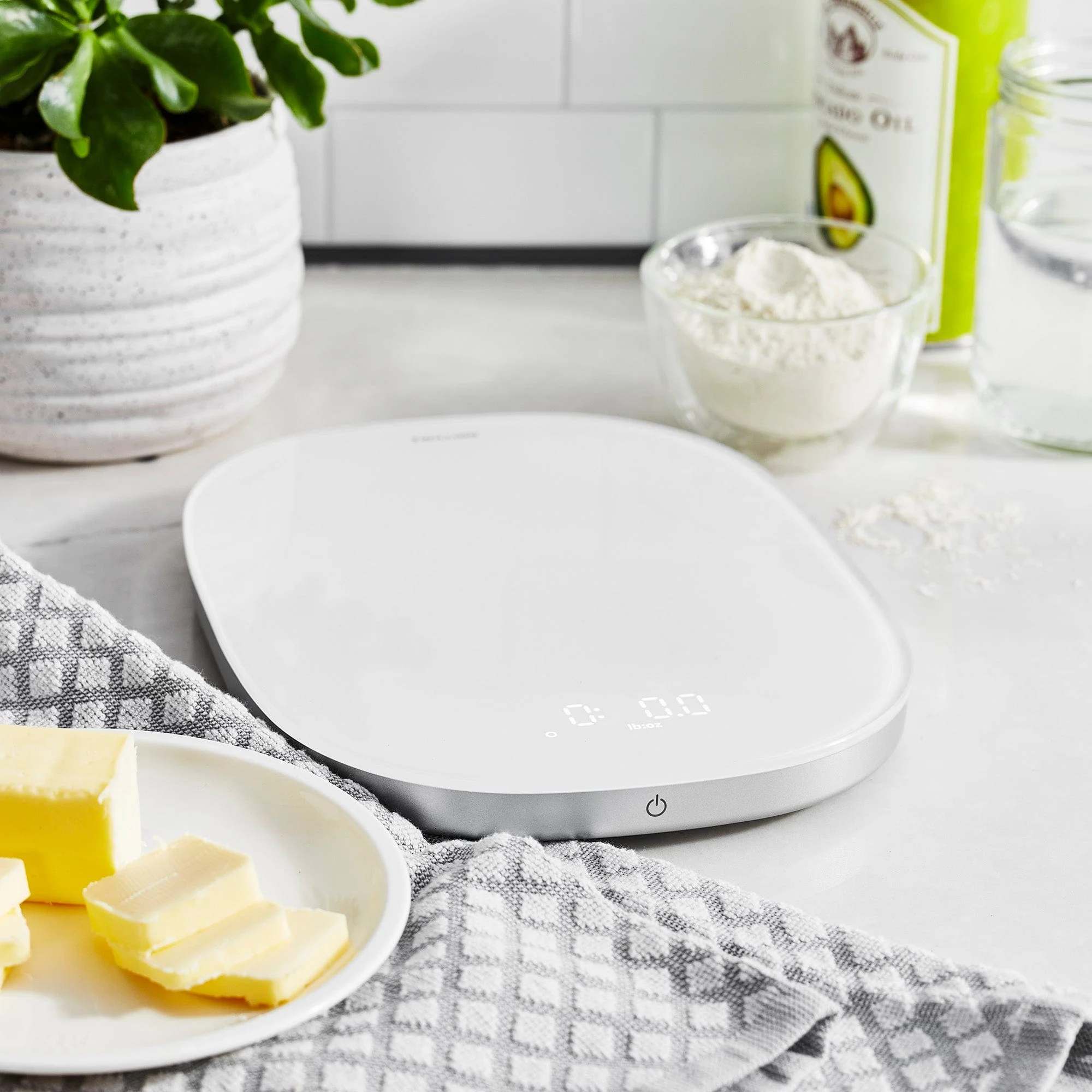 Zwilling Enfinigy Digital Kitchen Food Scale, Max weight 22lbs, Grams & Ounces, .1-gram Accuracy, White - Image 5