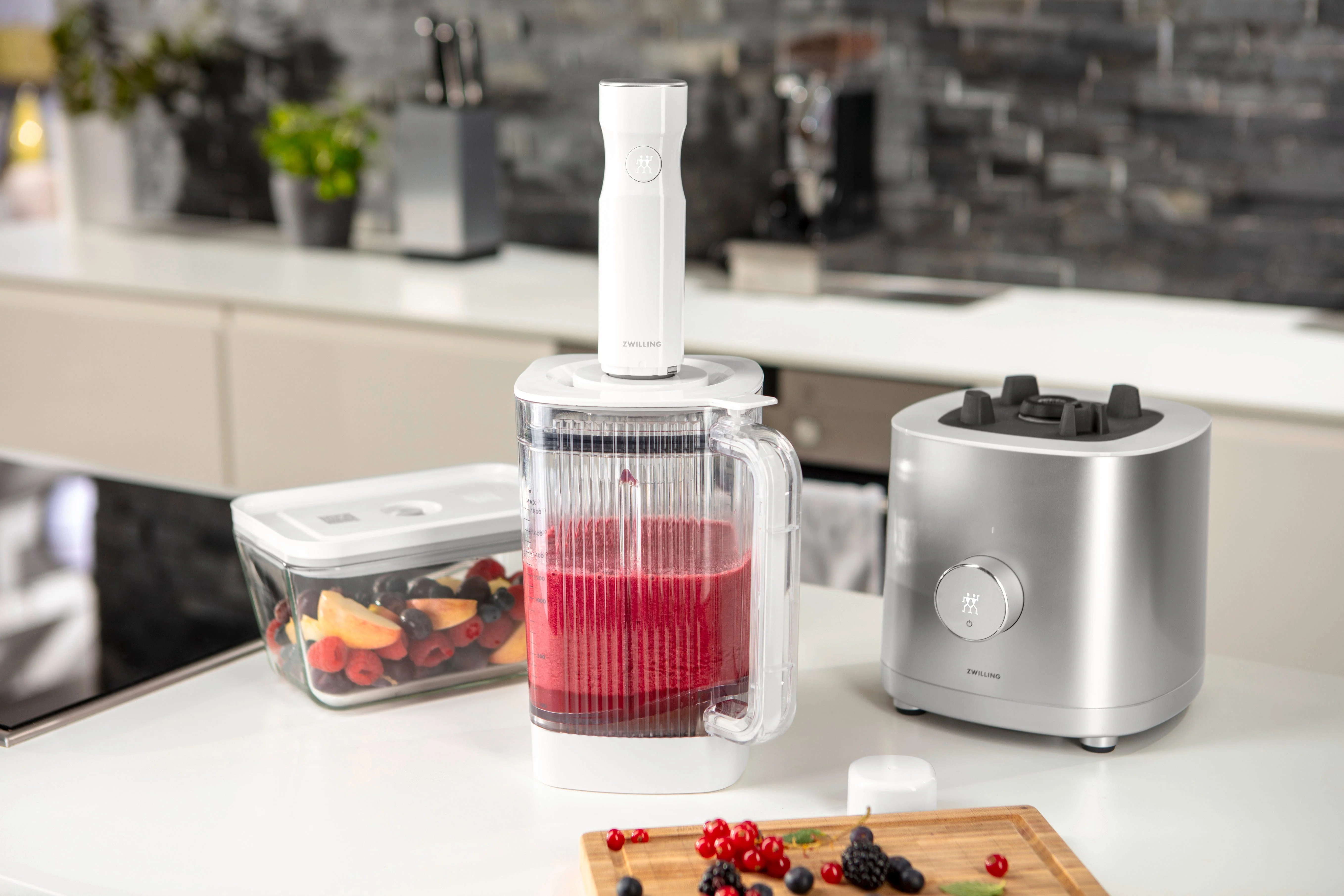 Zwilling Enfinigy Vacuum Sealed Lid for Power Blender Jar - White - Image 3