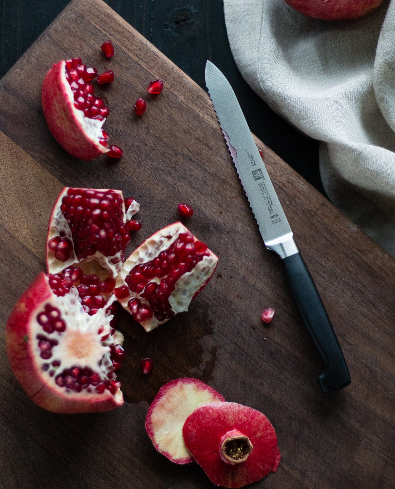 Zwilling Four Star 5-inch Serrated Utility Knife - Image 3
