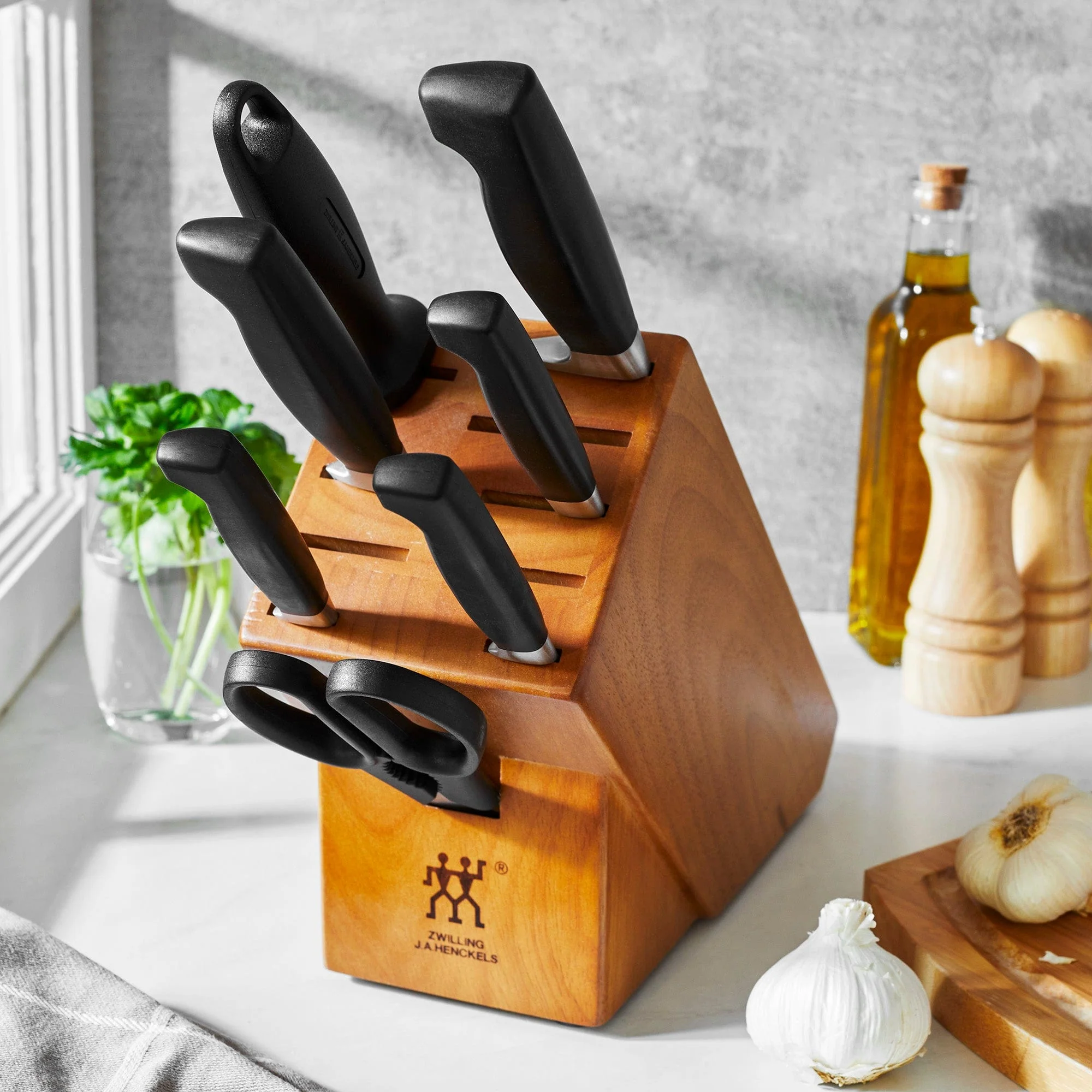 Zwilling Four Star Anniversary 8-pc Knife Block Set - Image 3