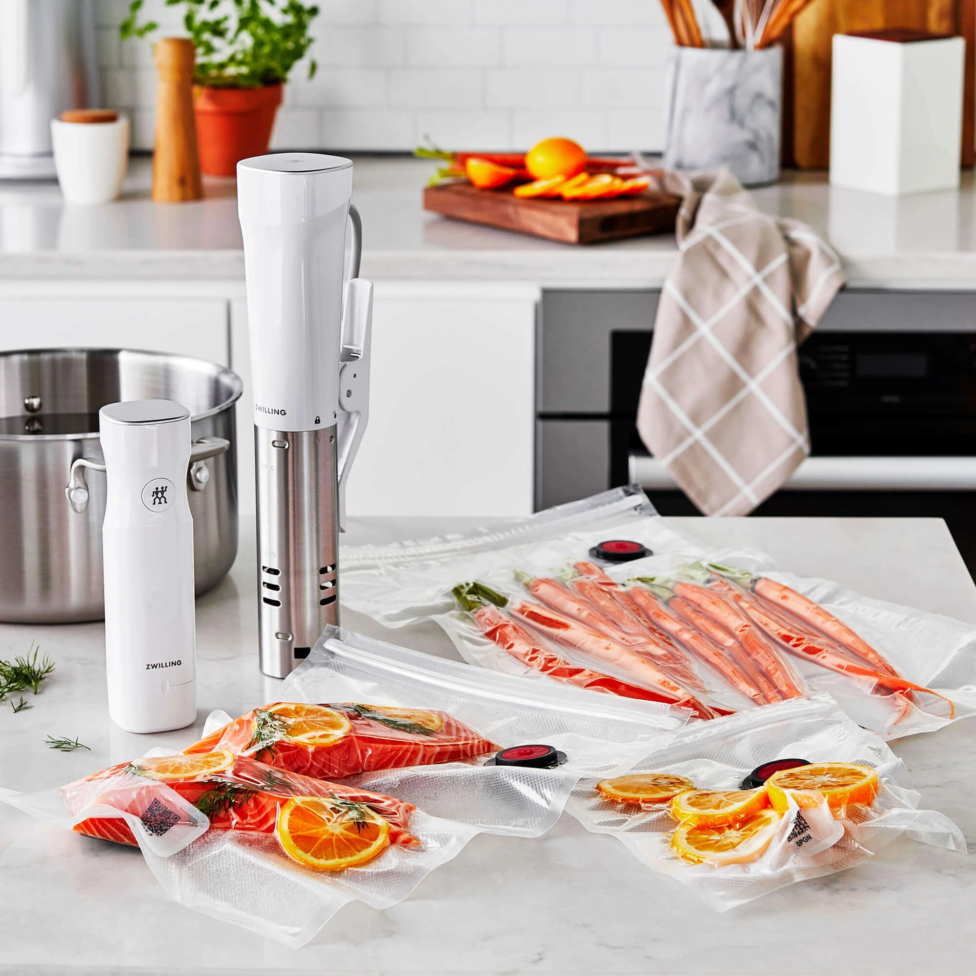 Zwilling Fresh & Save 10-pc Medium Vacuum Sealer Bags, 1 Gallon, Reusable Sous Vide Bags, Meal Prep - Image 4
