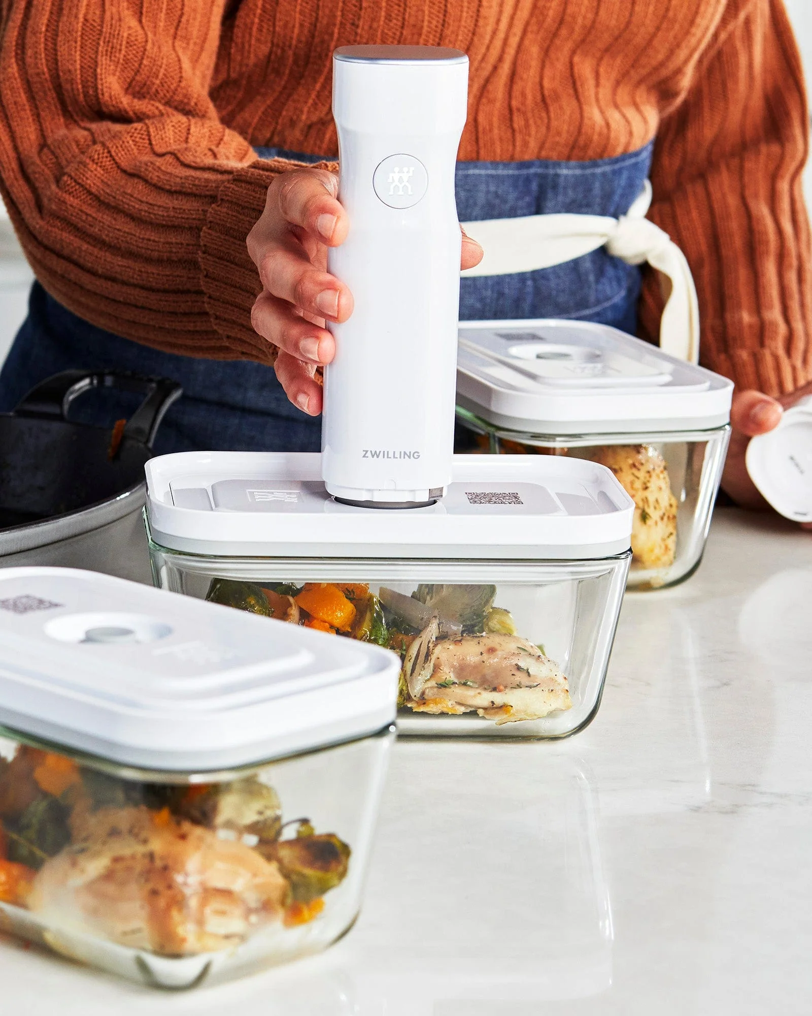 Zwilling Fresh & Save Glass Airtight Food Storage Container, Meal Prep Container - Medium - Image 5