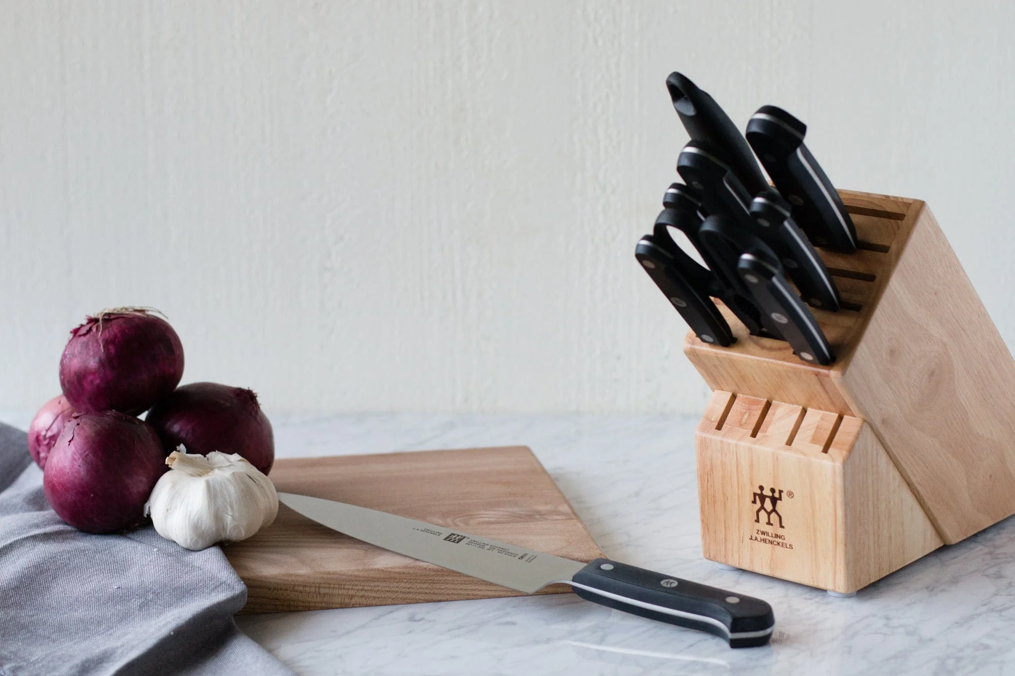 Zwilling Gourmet 10-pc Knife Block Set - Image 4
