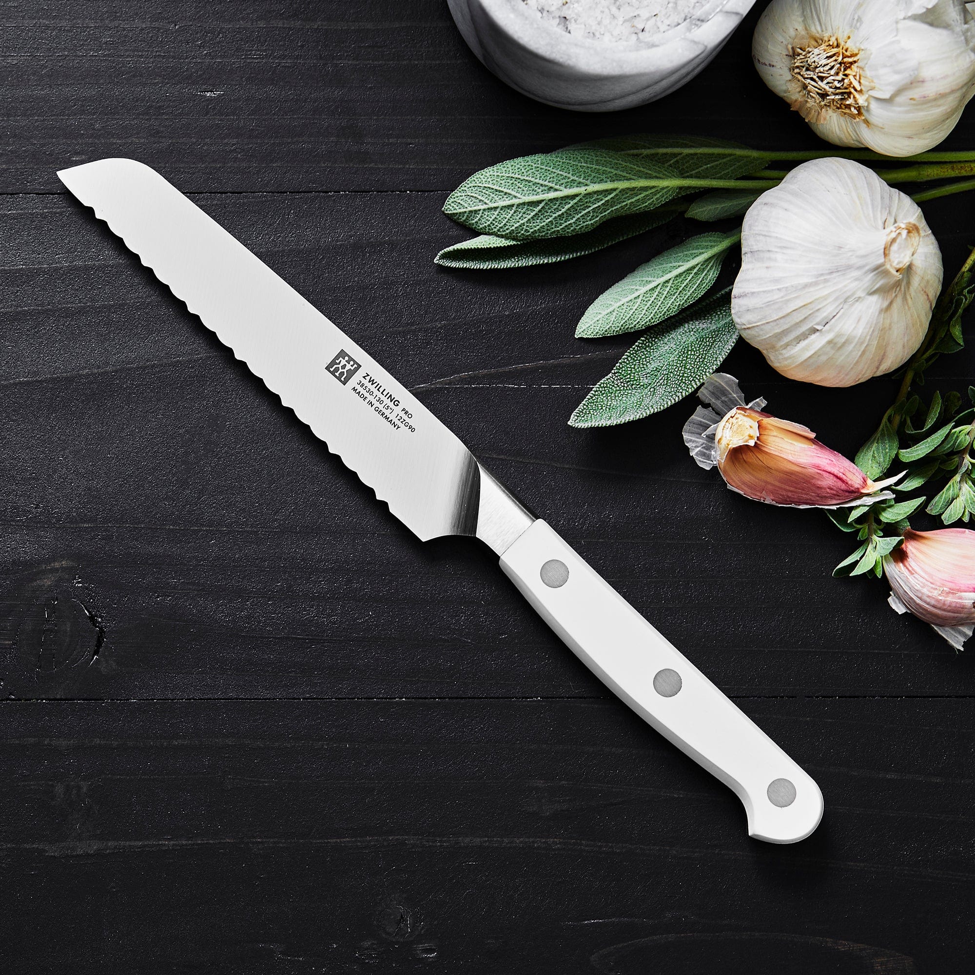 Zwilling Pro Le Blanc 5-inch Serrated Utility Knife - Image 2