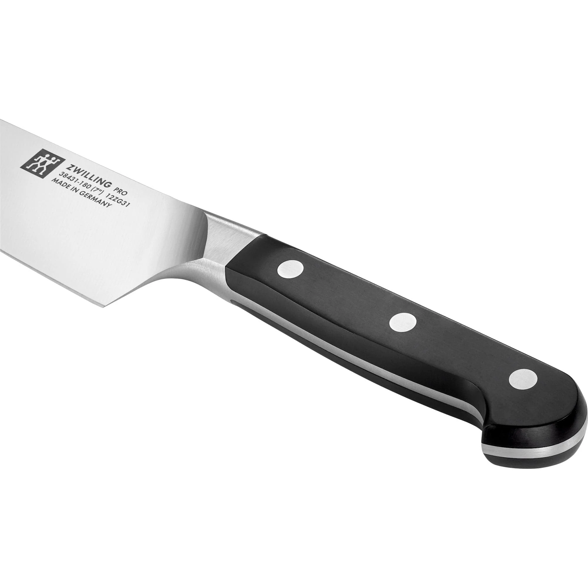 Zwilling Pro Slim 7-inch Chef's Knife - Image 3