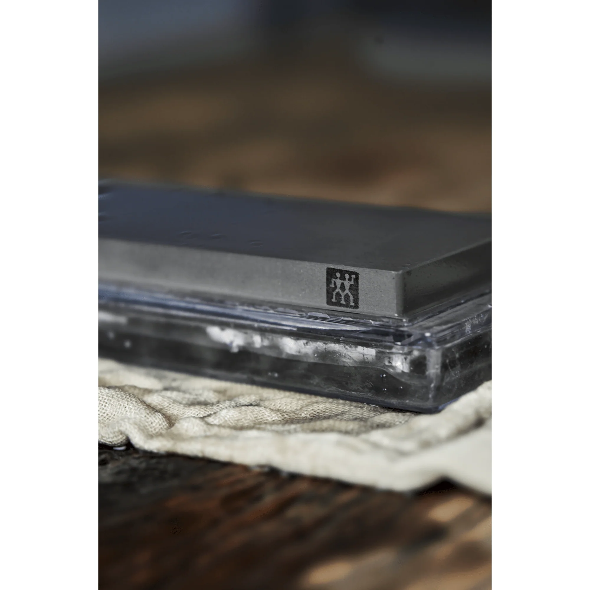 Zwilling Twin Pro 250/1000 Combination Japanese Water Stone - Image 3