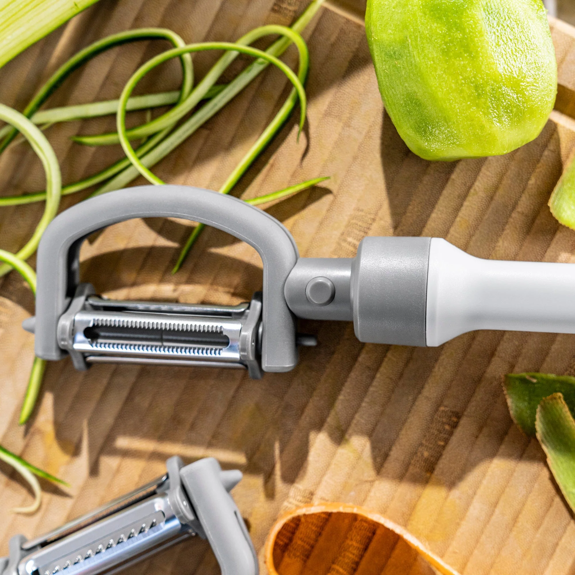 Zwilling Z-Cut 5 in 1 Peeler - Image 6