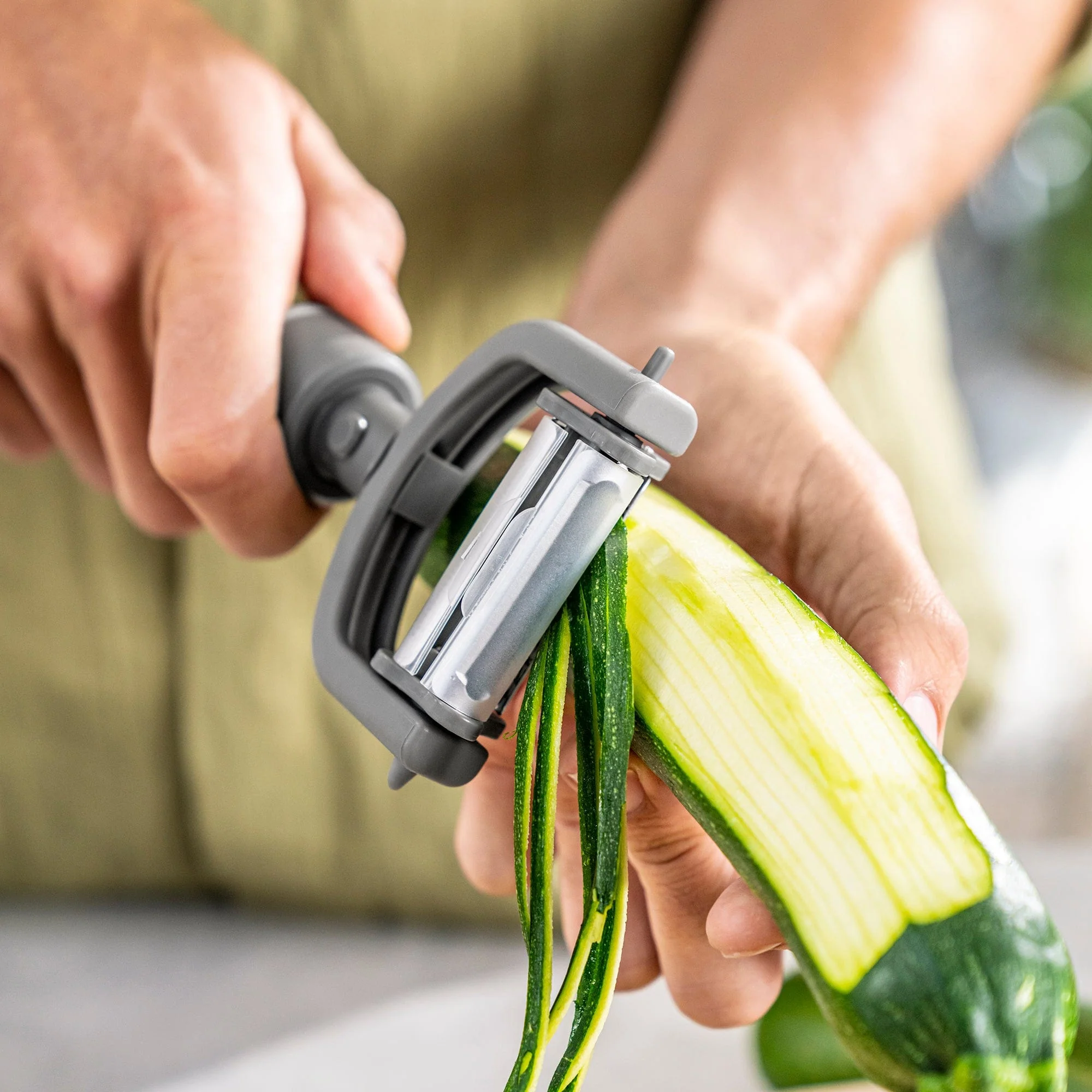 Zwilling Z-Cut 5 in 1 Peeler - Image 8